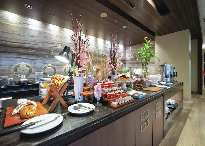 Holiday Inn Express Surabaya Centerpoint By Ihg